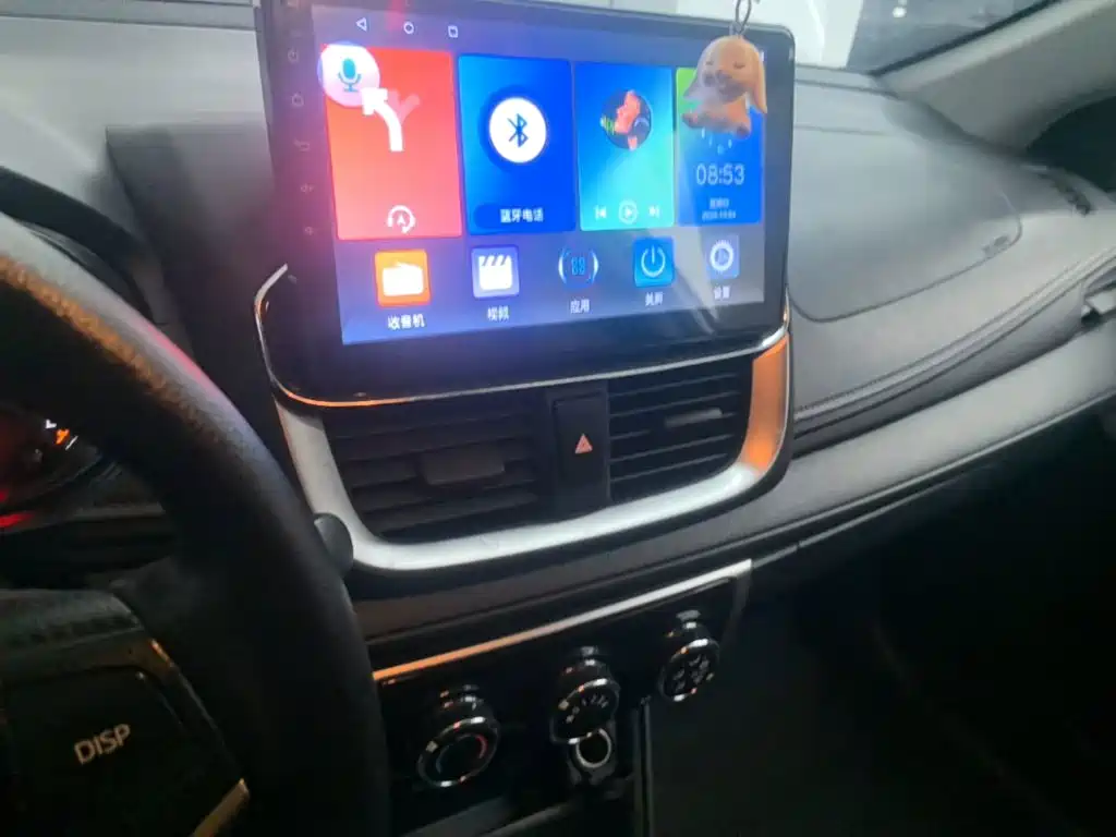 Toyota Yaris L — миниатюра 13