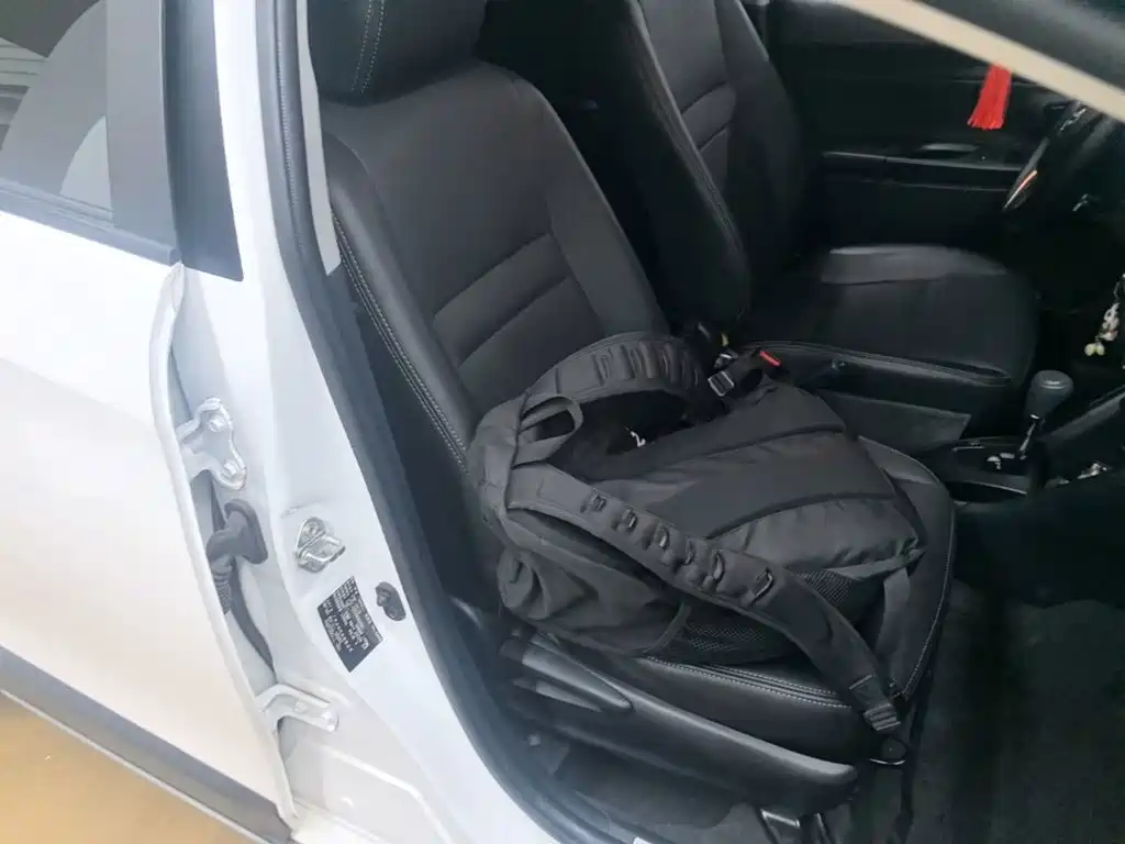 Toyota Yaris L — миниатюра 25