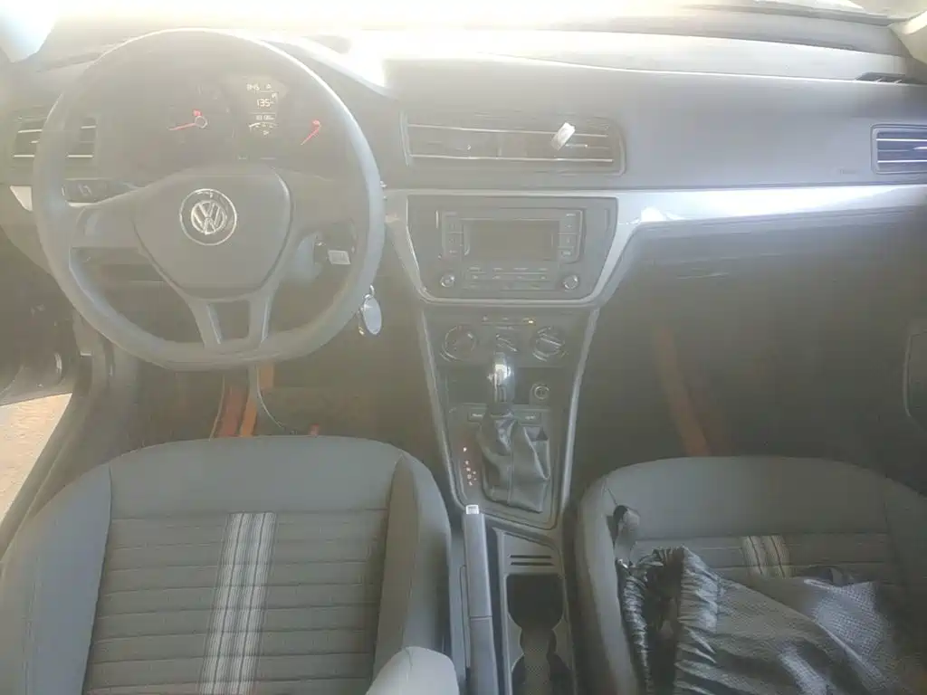 Volkswagen Lavida — миниатюра 10