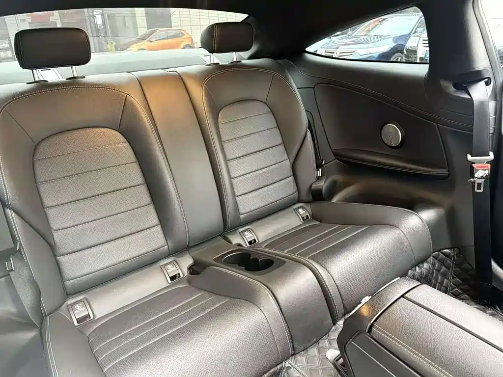 Mercedes-Benz C-Class (Import) — миниатюра 5