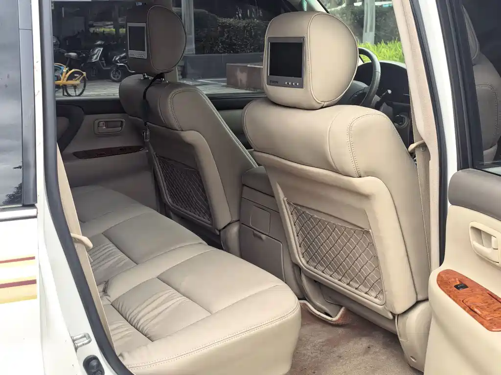Toyota Land Cruiser — миниатюра 4