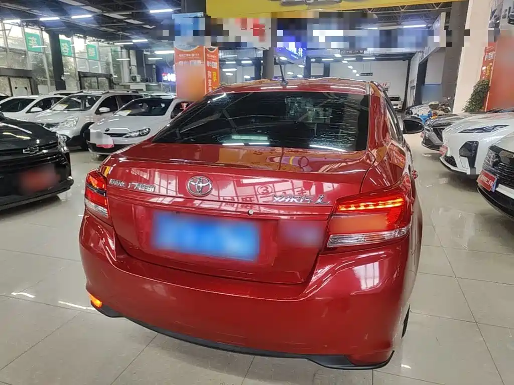 Toyota Yaris L — миниатюра 6