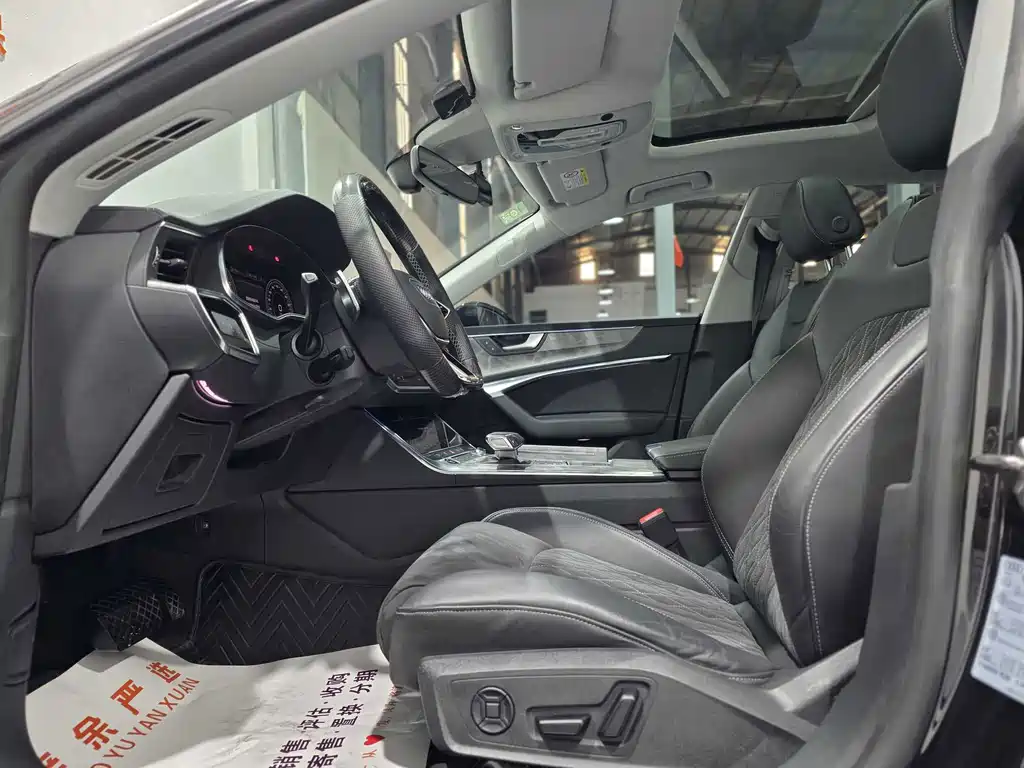 Audi A7L — миниатюра 4
