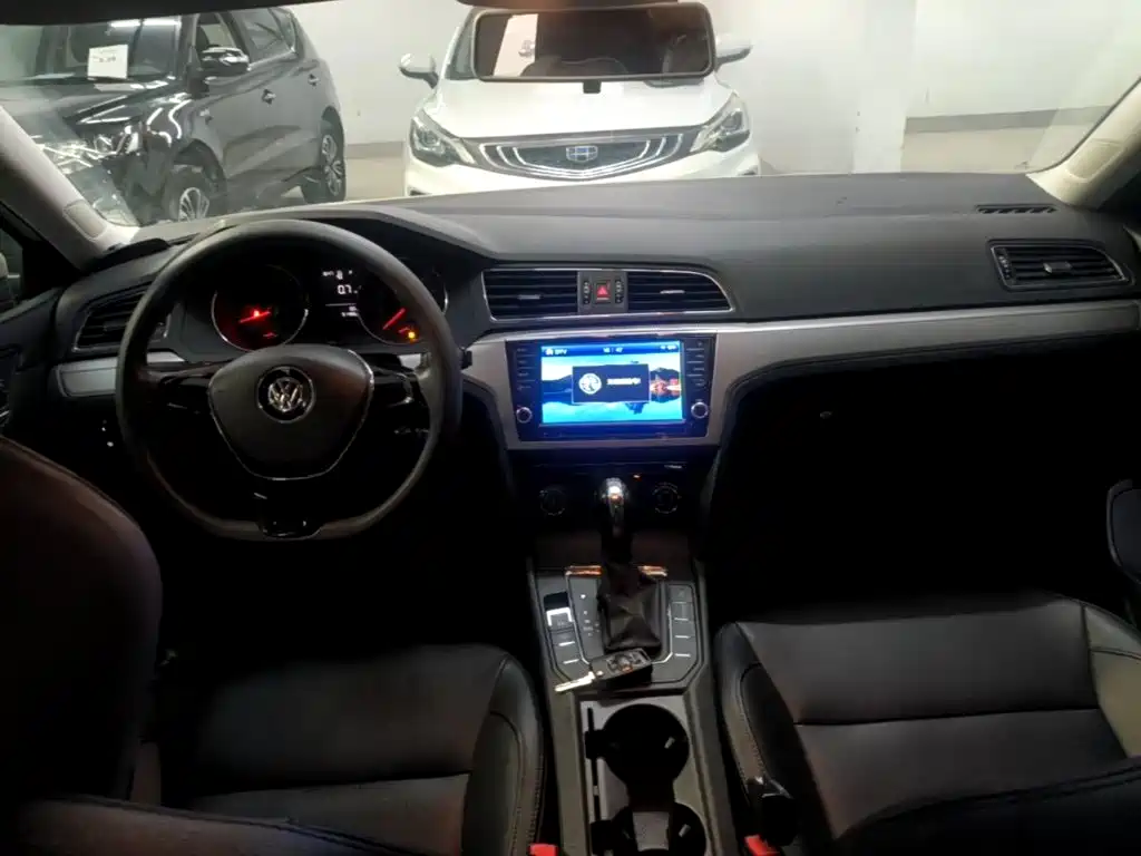 Volkswagen Lamando — миниатюра 10