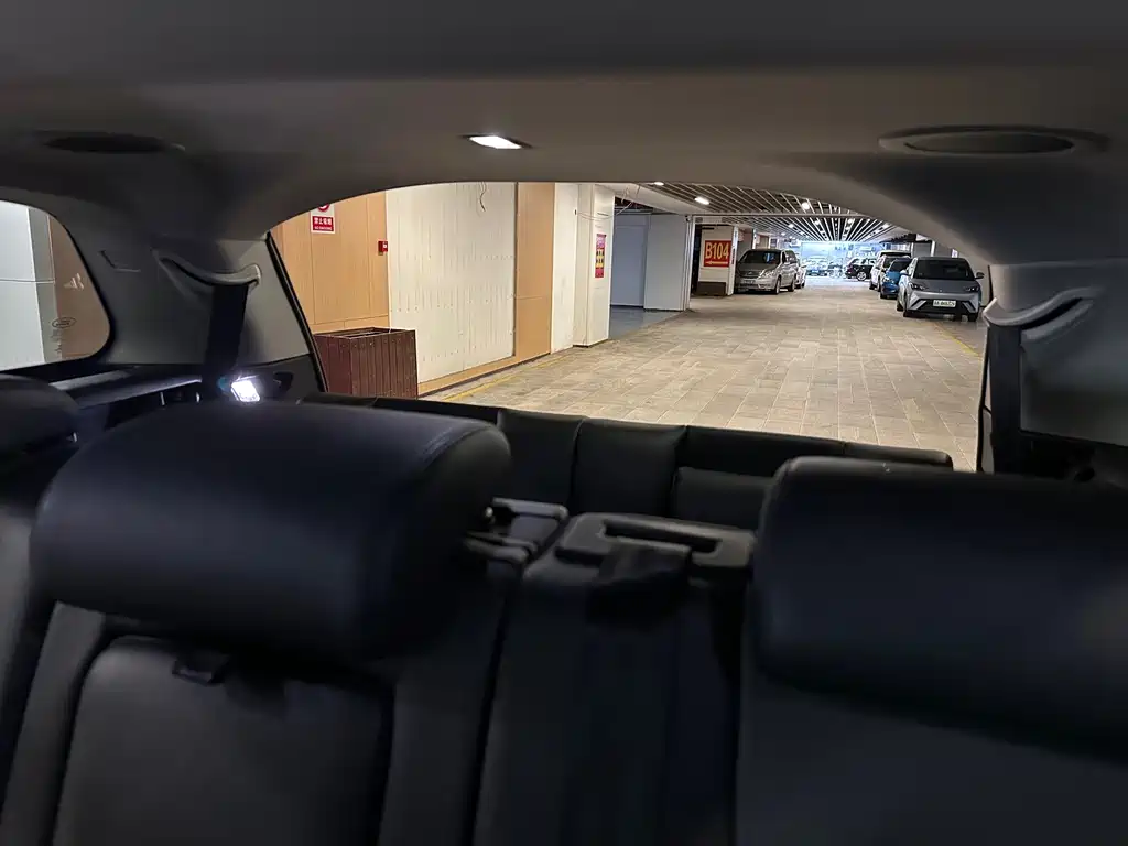 Land Rover Discovery Sport — миниатюра 17
