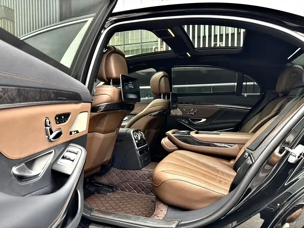 Mercedes-Benz S-Class — миниатюра 6