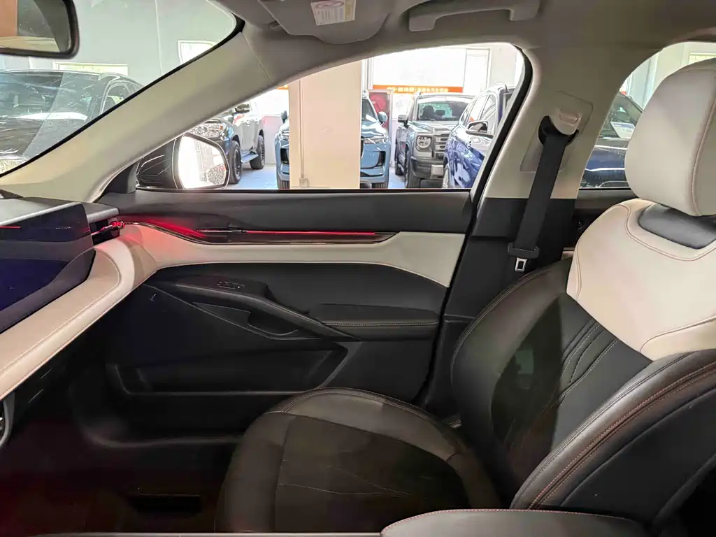 Ford Mondeo — миниатюра 11