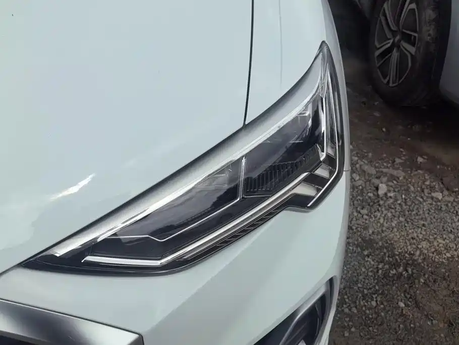 Audi Q3 — миниатюра 5
