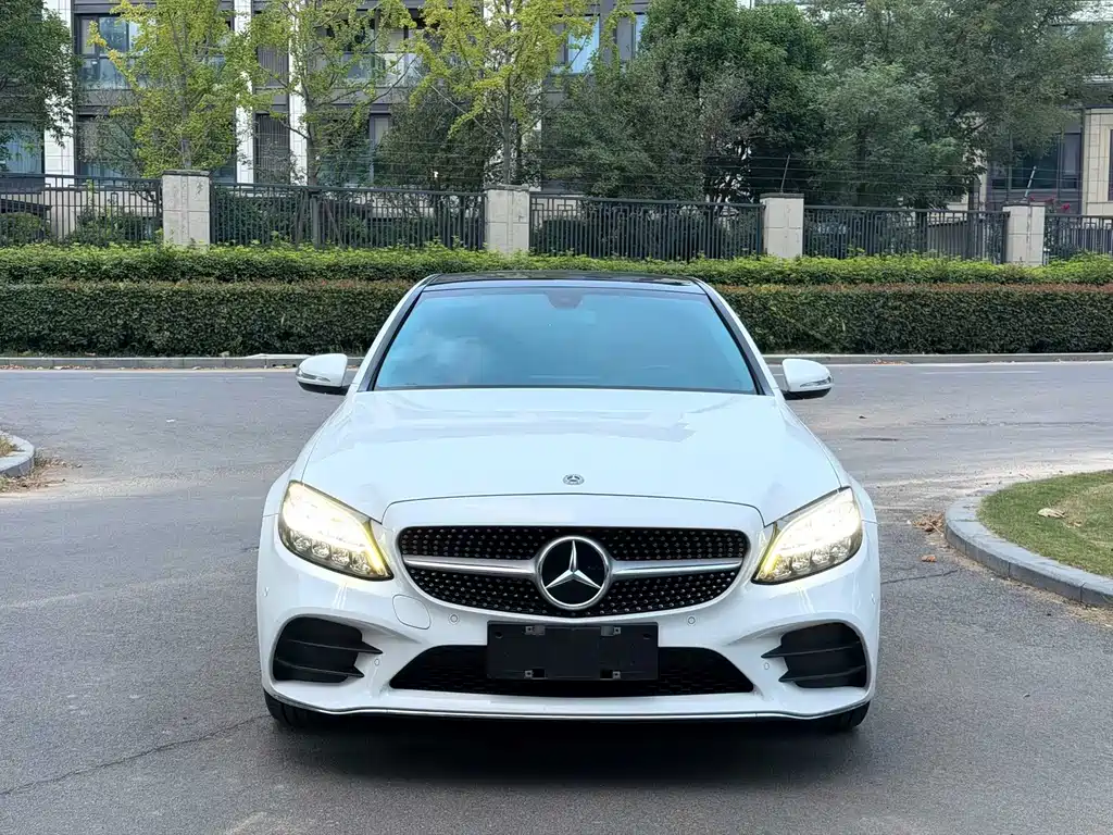 Mercedes-Benz C-Class — миниатюра 2