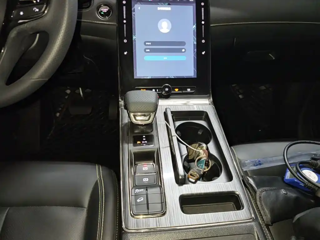 Roewe RX5 — миниатюра 14