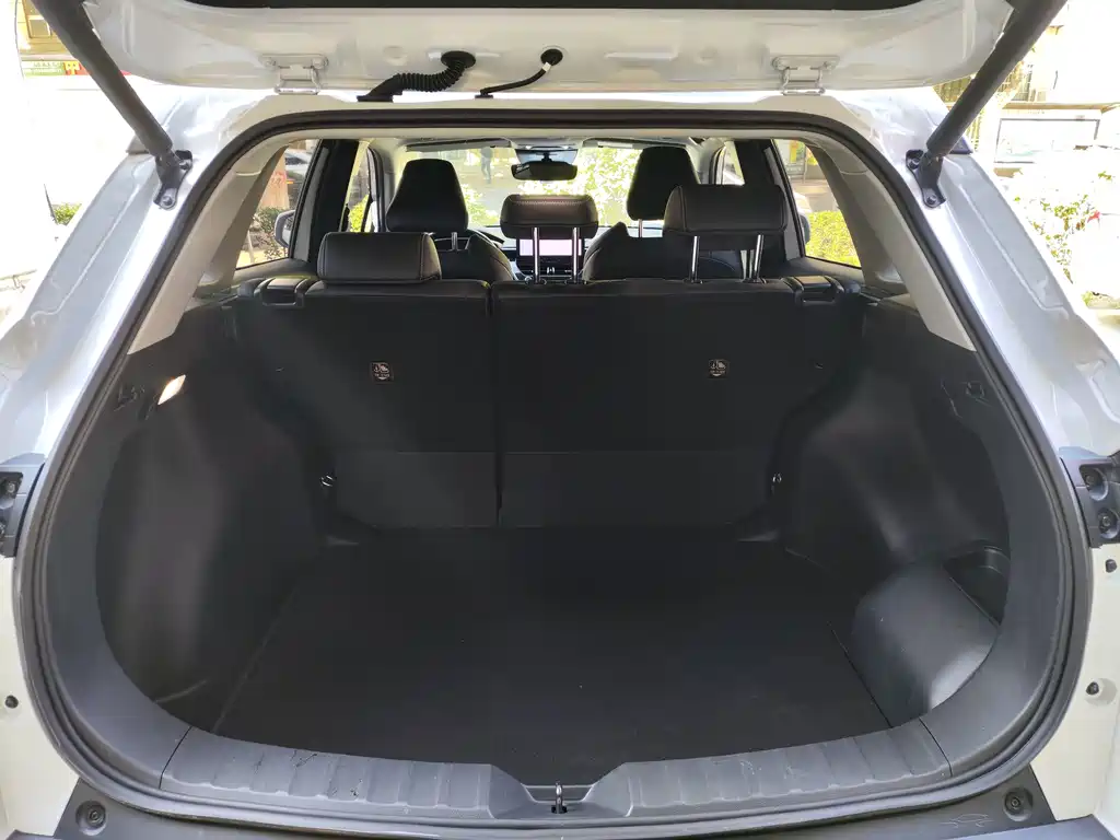 Toyota Frontlander — миниатюра 12