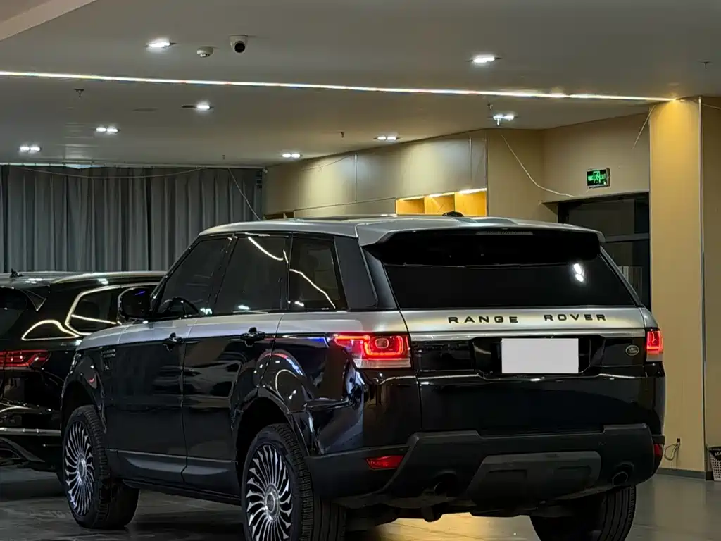Land Rover Sport — миниатюра 7