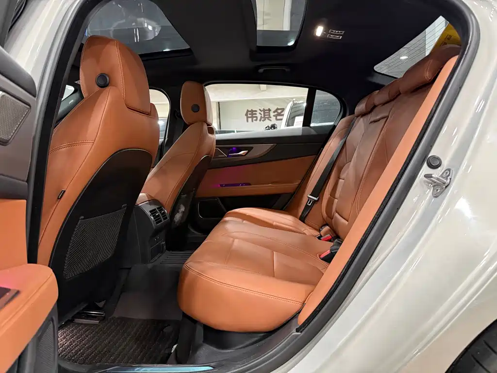 Jaguar XEL — миниатюра 13