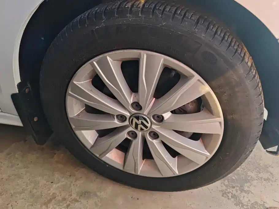 Volkswagen Sagitar — миниатюра 6