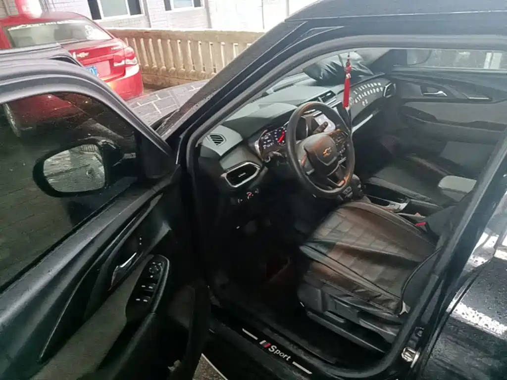 Chevrolet Tracker — миниатюра 16