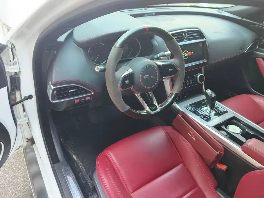 Jaguar XEL — миниатюра 12