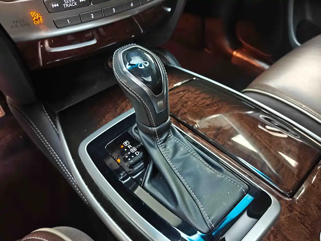 Infiniti QX60 (Import) — миниатюра 15