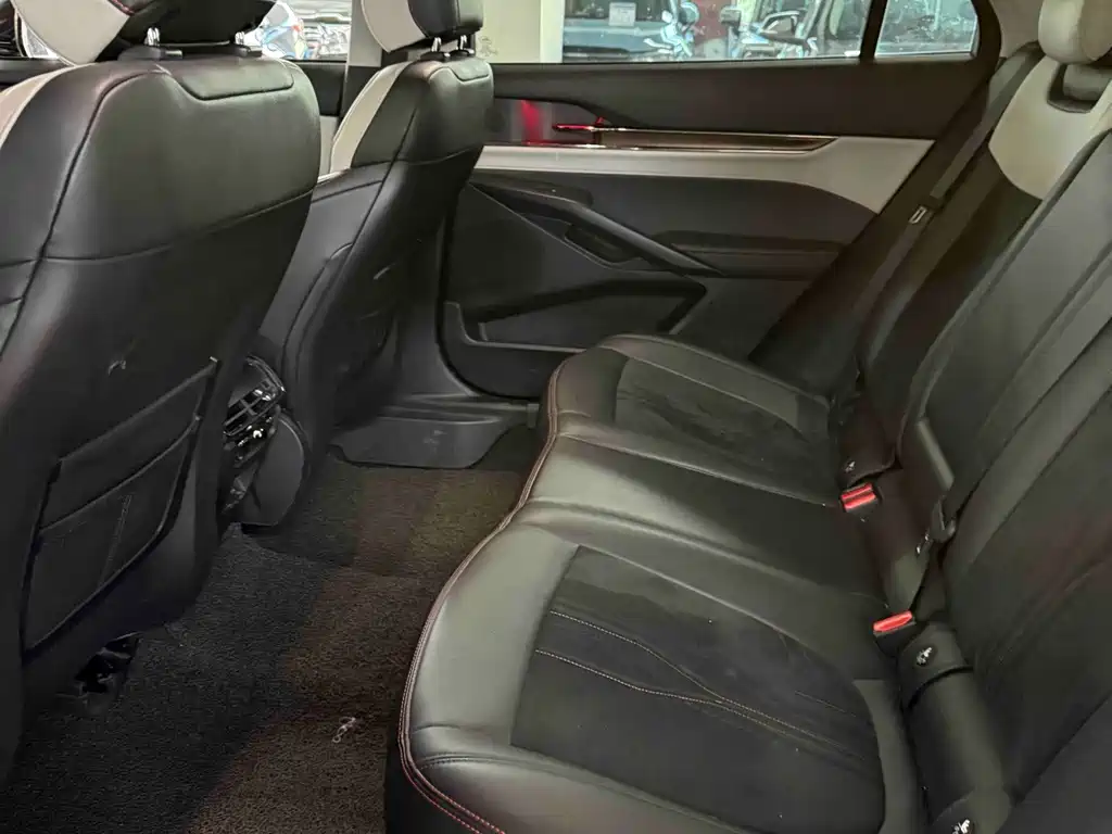 Ford Mondeo — миниатюра 13