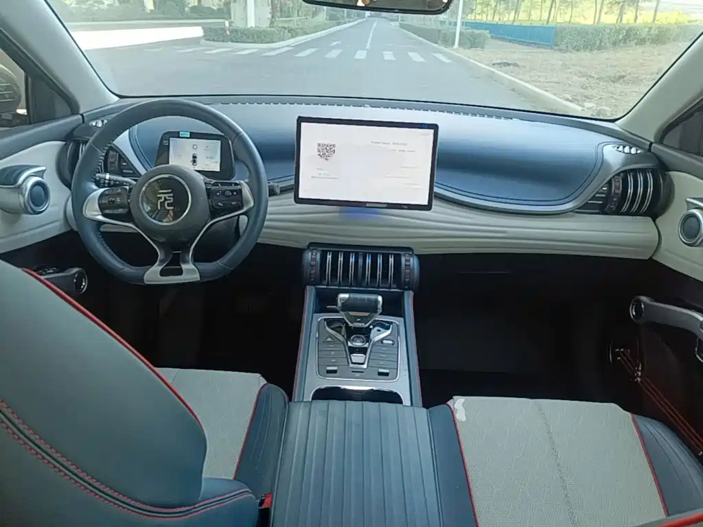BYD Yuan Plus — миниатюра 10