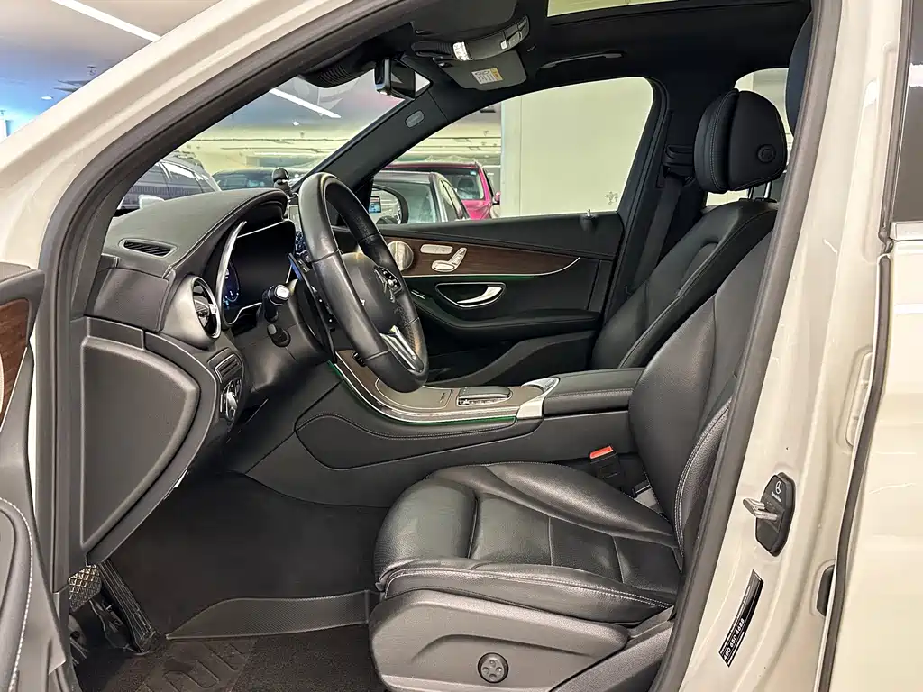 Mercedes-Benz GLC — миниатюра 9