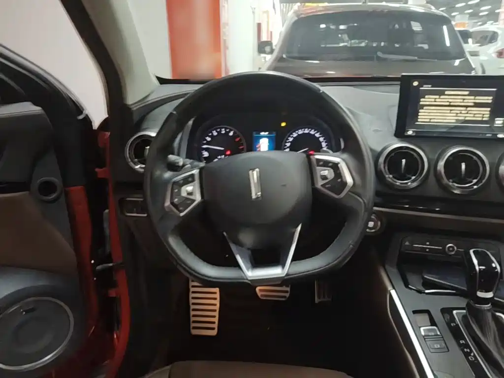 Wey Wey VV5 — миниатюра 11