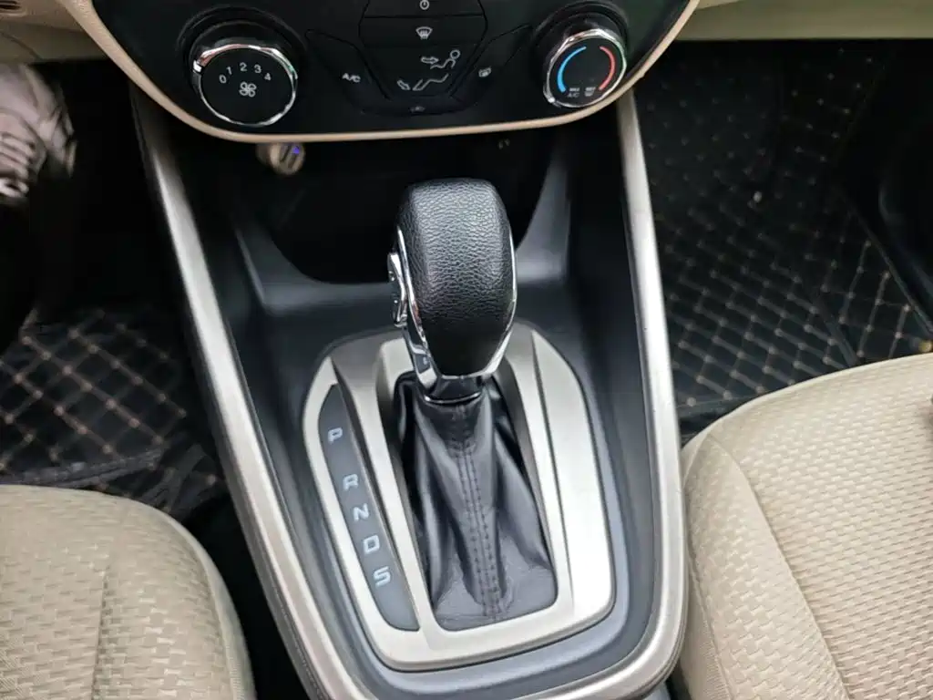 Ford Escort — миниатюра 14