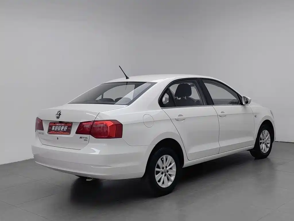 Volkswagen Jetta — миниатюра 2