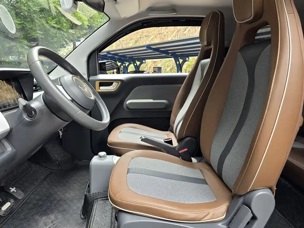 Wuling MINIEV — миниатюра 10