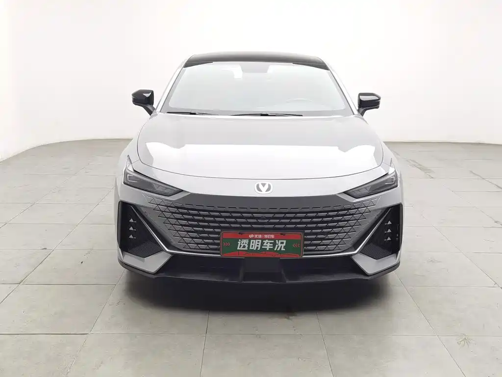 Changan UNI-V — миниатюра 3