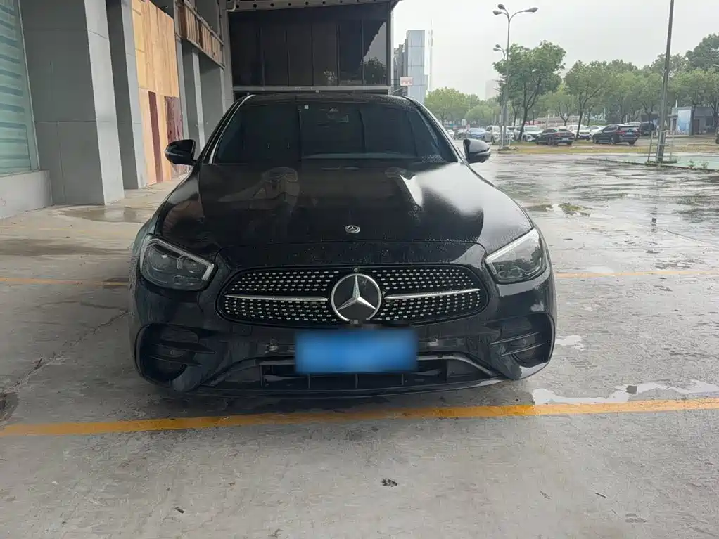 Mercedes-Benz E-Class (Import) — миниатюра 11