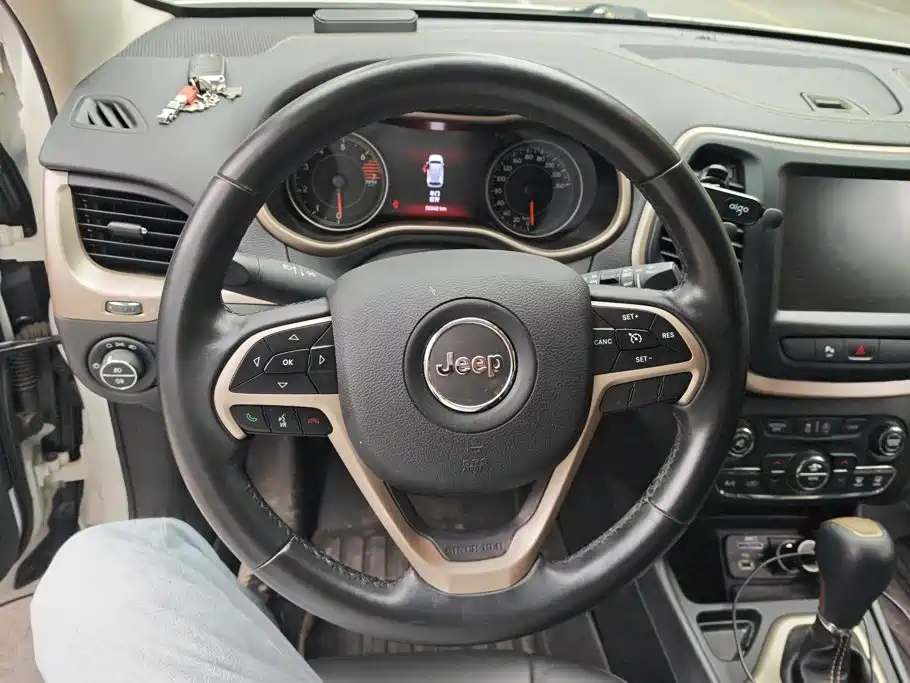 Jeep Cherokee — миниатюра 15