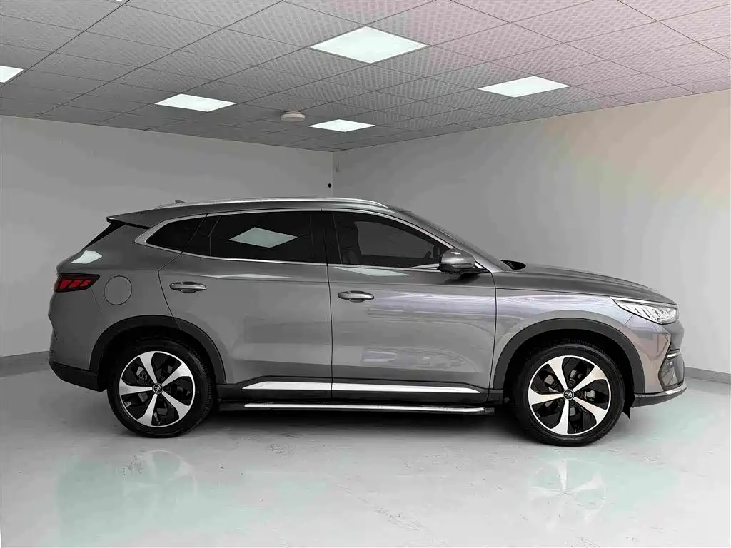 BYD PLUS New Energy — миниатюра 3