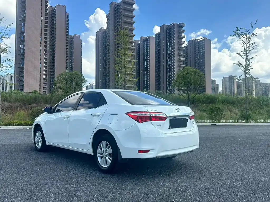 Toyota Corolla — миниатюра 9