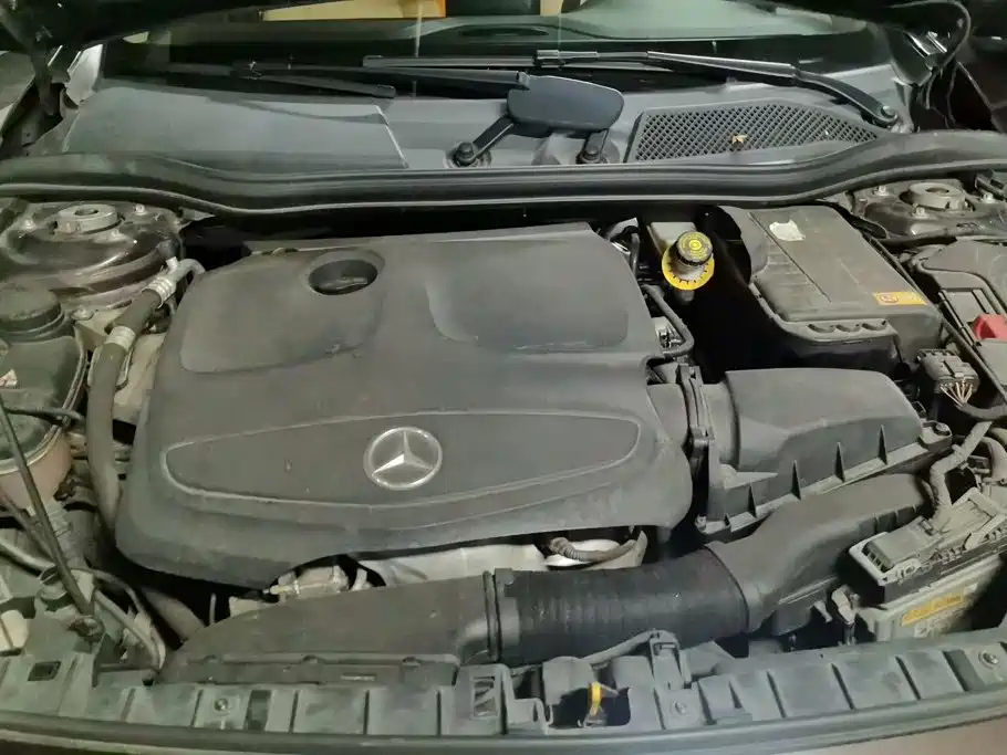 Mercedes-Benz GLA — миниатюра 10