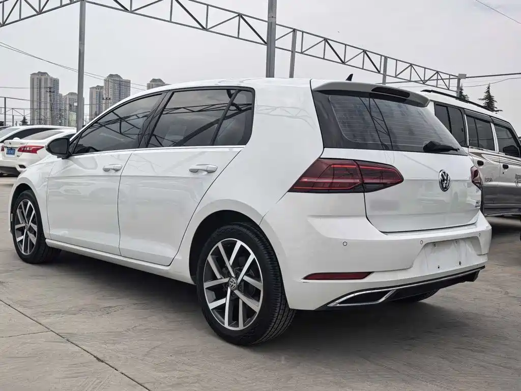 Volkswagen Golf — миниатюра 5