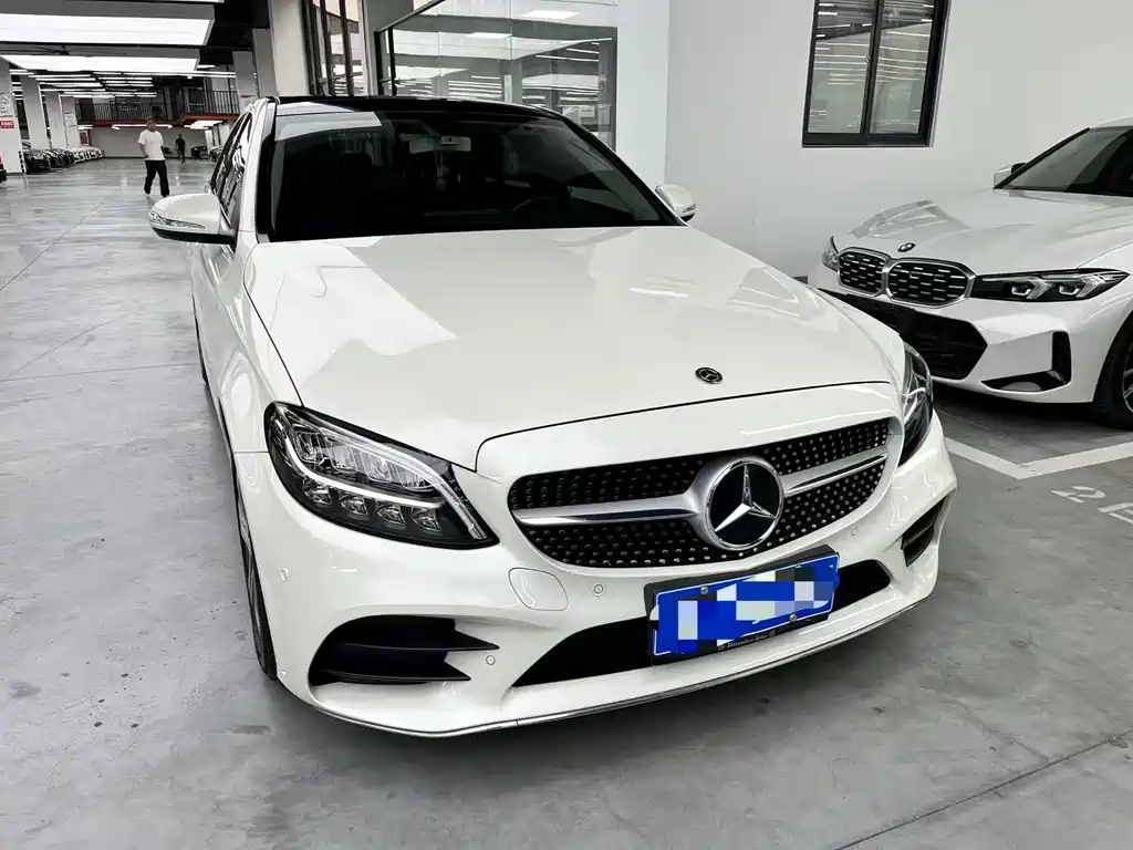 Mercedes-Benz C-Class — миниатюра 3