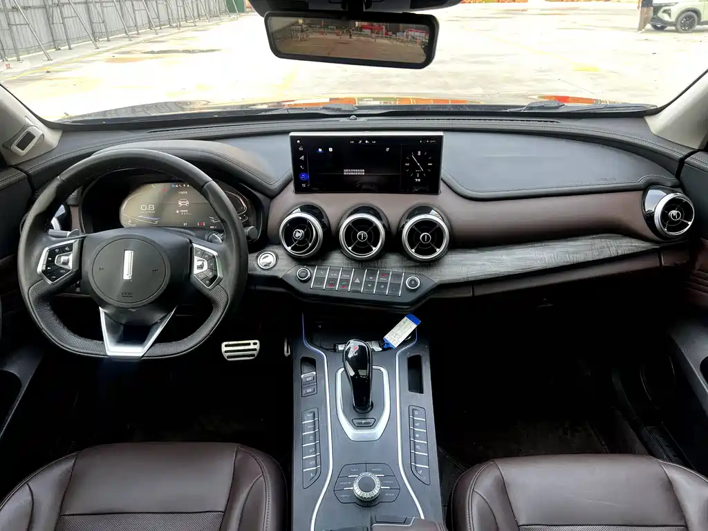 Wey Wey VV7 GT — миниатюра 9