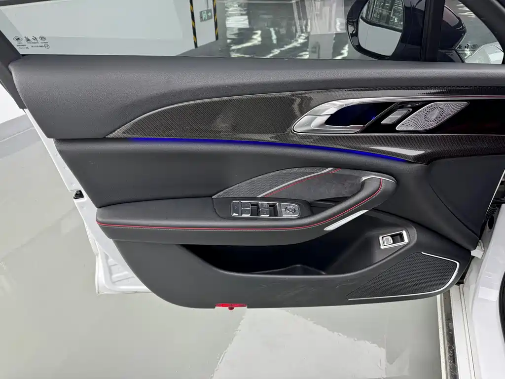 Hongqi Hongqi H6 — миниатюра 4