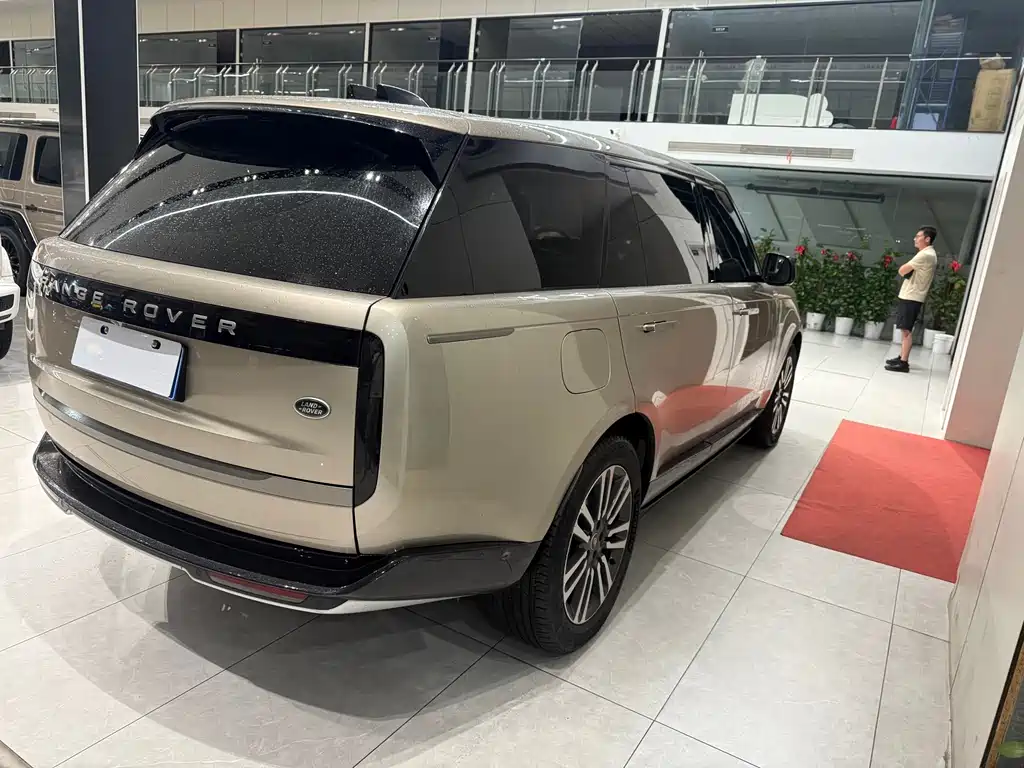 Land Rover Range Rover — миниатюра 13