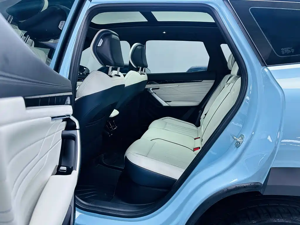 Geely Boyue L — миниатюра 9