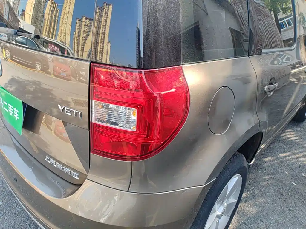 Skoda Yeti — миниатюра 8