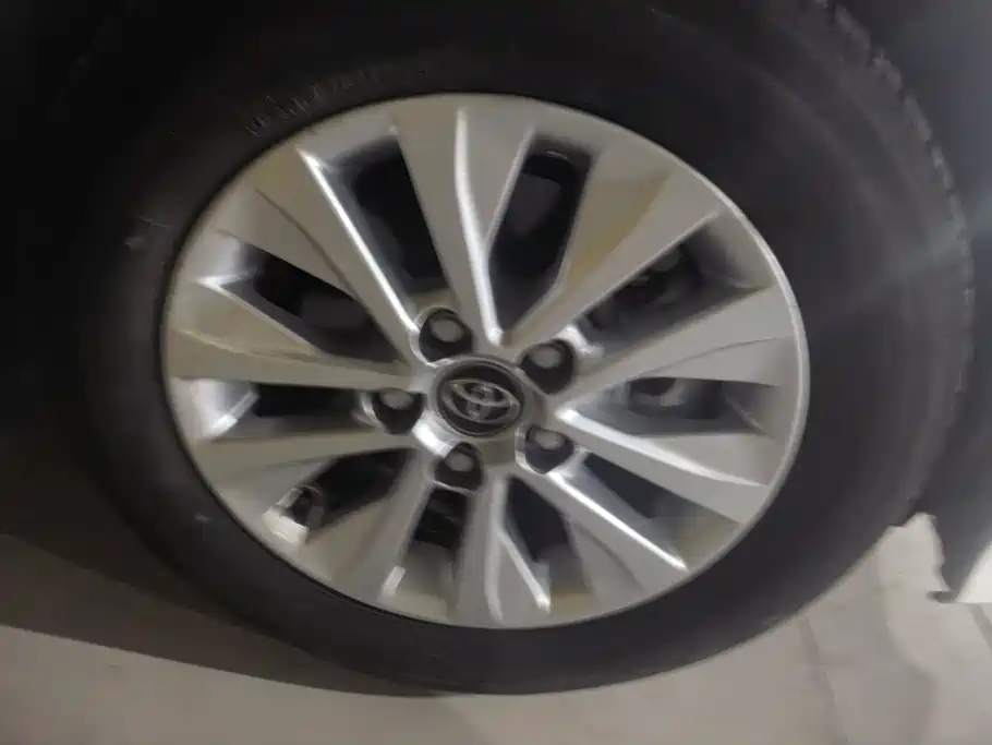Toyota Corolla — миниатюра 6