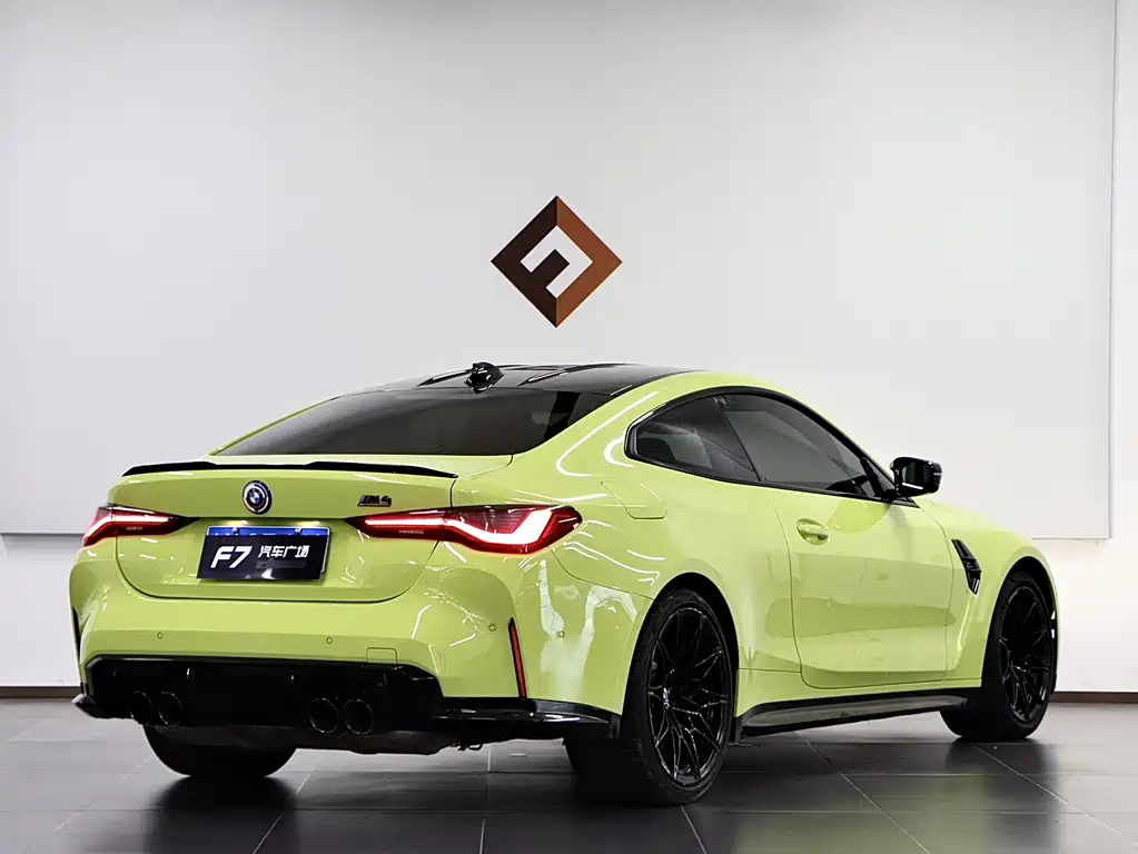 BMW M4 — миниатюра 6