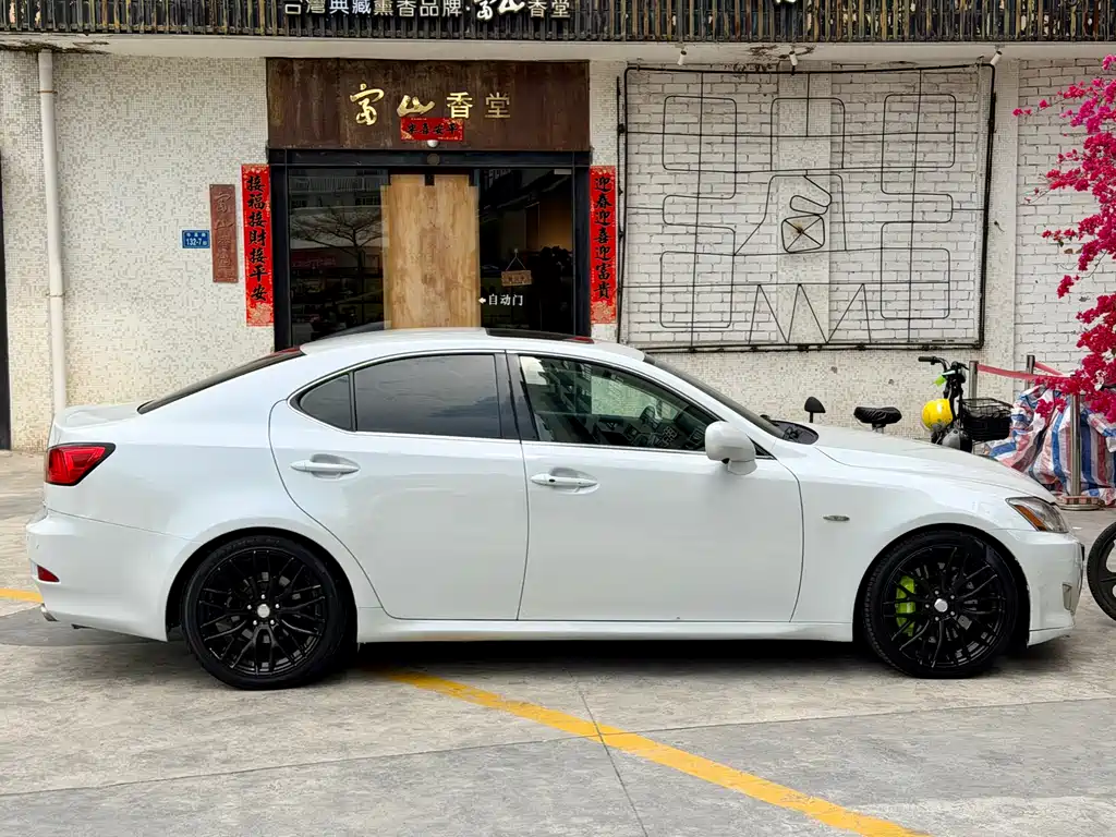 Lexus IS 2007 300