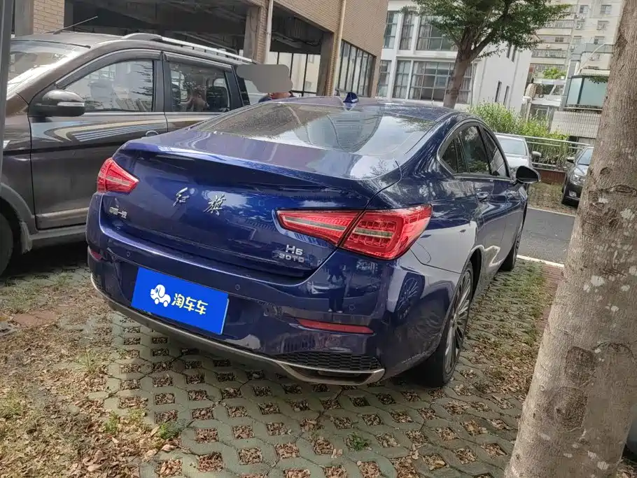Hongqi Hongqi H5 — миниатюра 3
