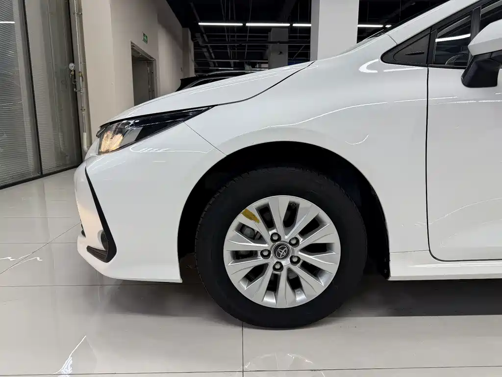 Toyota Corolla — миниатюра 18