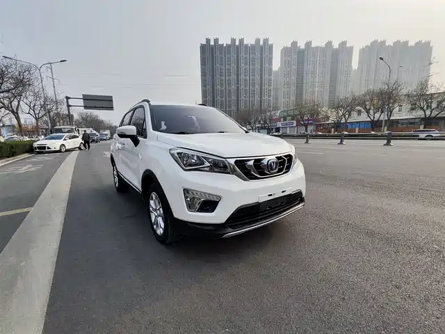 2017 Changan CS15