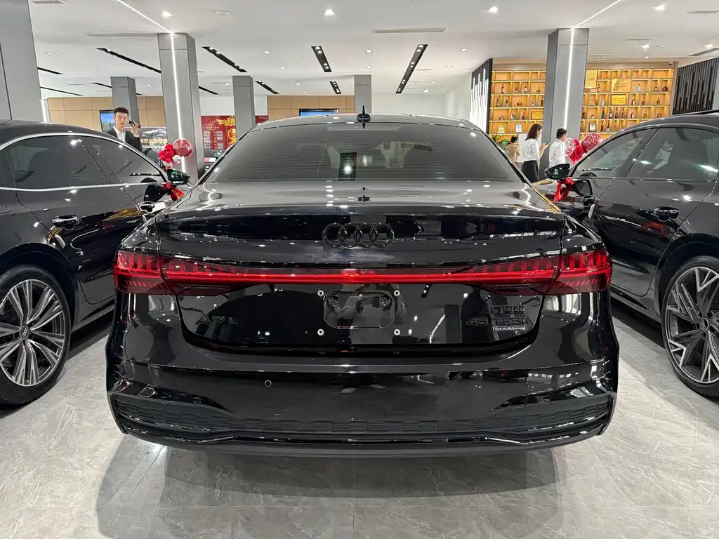 Audi A7L — миниатюра 9
