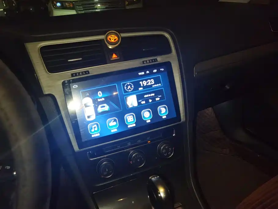 Volkswagen Golf — миниатюра 13