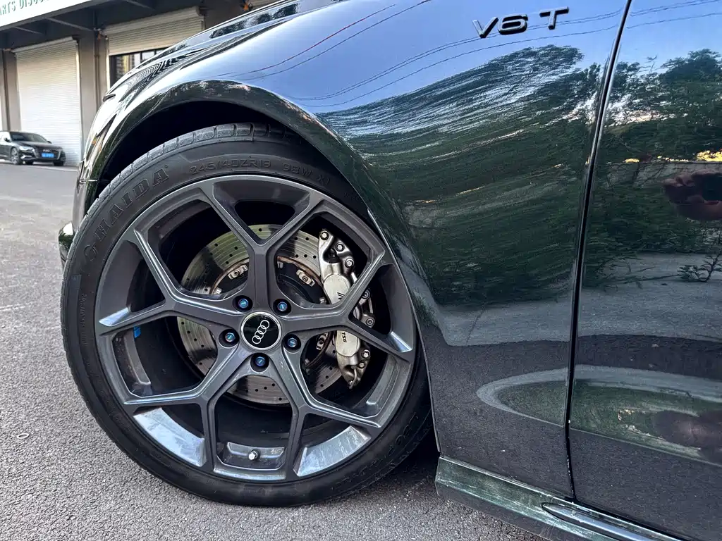 Audi A6L — миниатюра 12